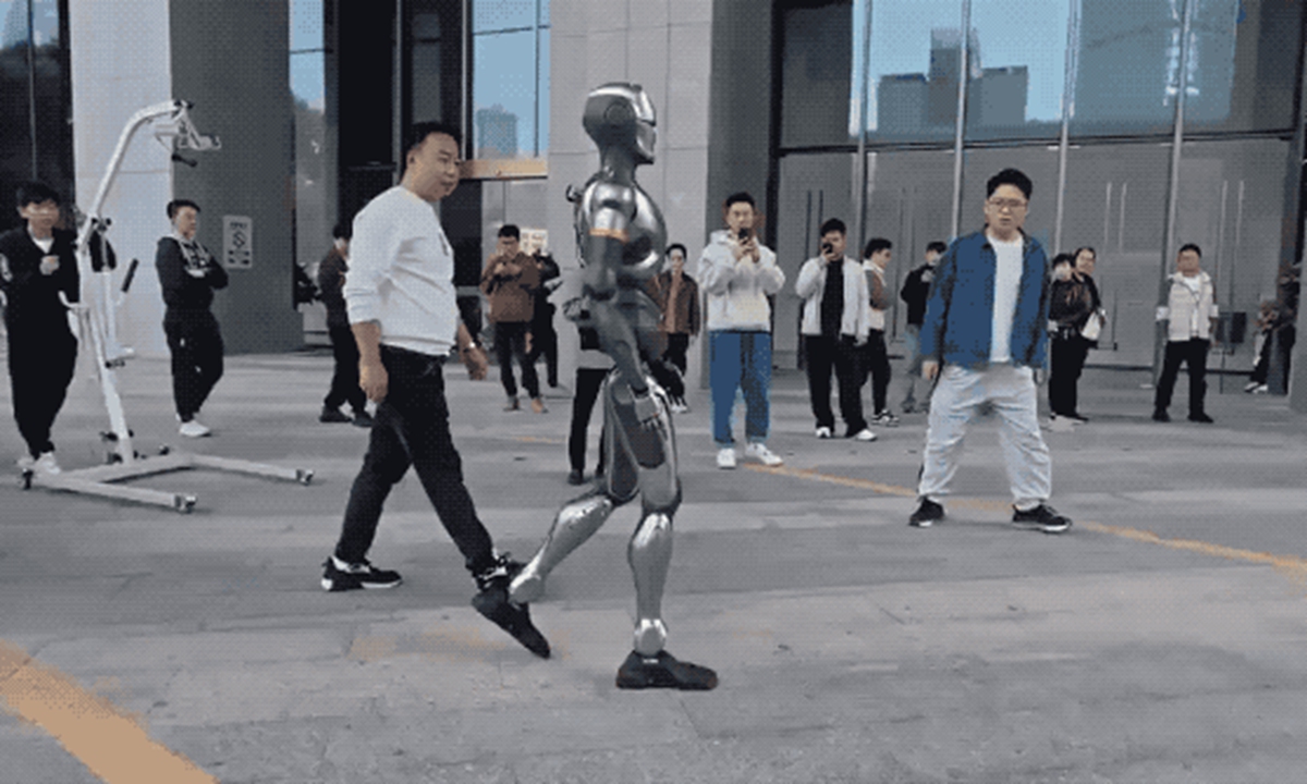 立了一套较