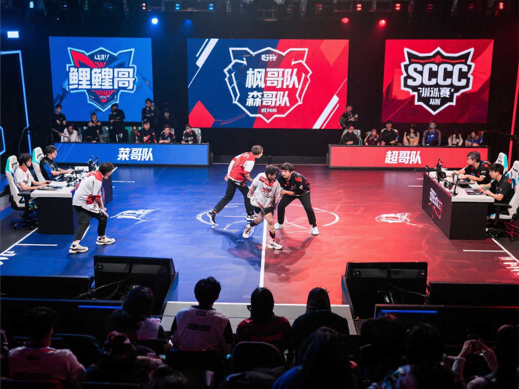 意甲第30輪國際米蘭1-1佛羅倫薩 鄧弗裏斯破門勞塔羅進球無效.